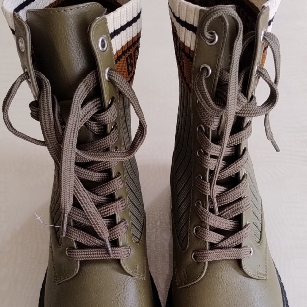 New BCBG Generation Olive Green Combat Boots Sz 7.5 - Picture 6 of 8